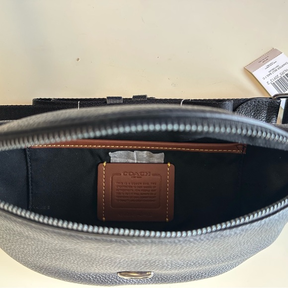 NWT Men’s Coach Charter Belt Bag Black Leather - Picture 6 of 10